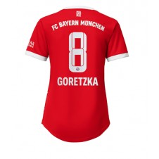 Bayern Munich Leon Goretzka #8 Hjemmedrakt Kvinner 2022-23 Kortermet
